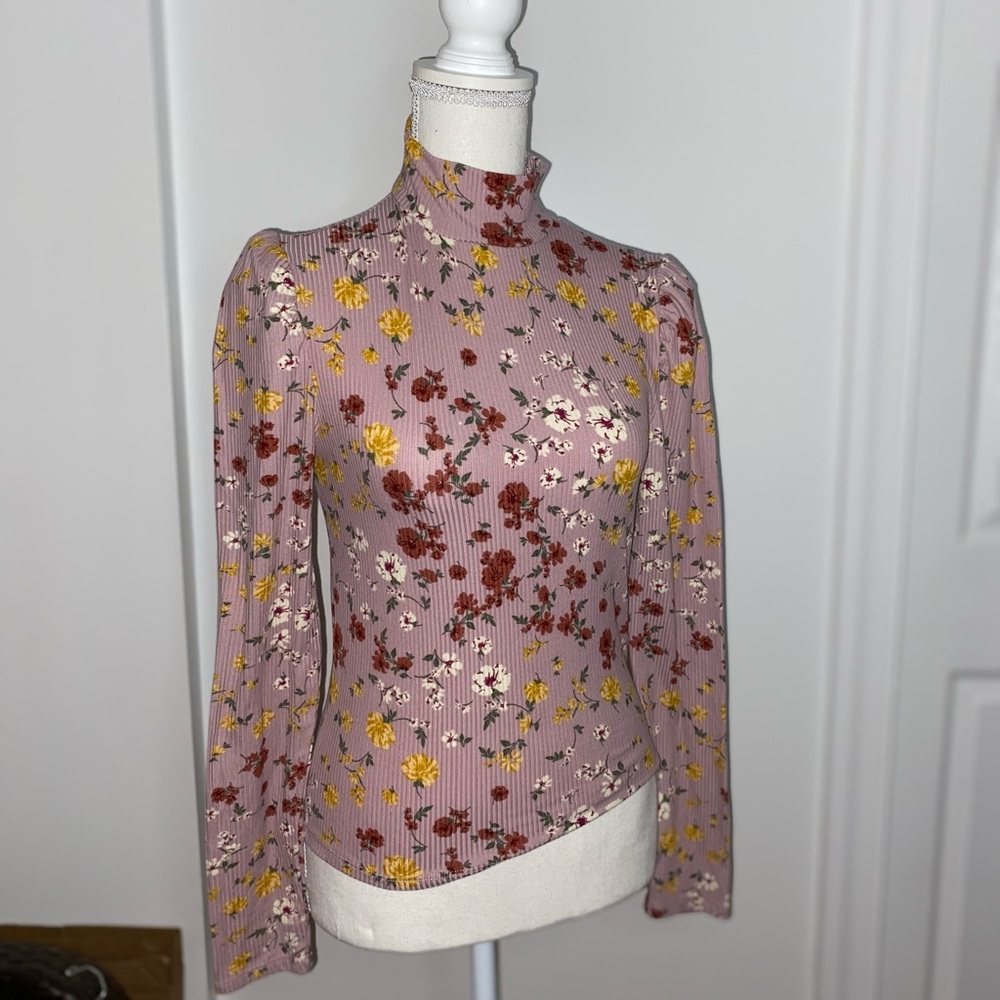 Long sleeve turtleneck